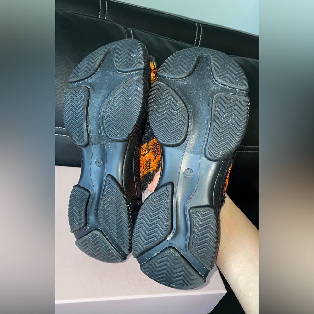 Cape Robbin Chunky Black Platform Slides Golden S… - image 7